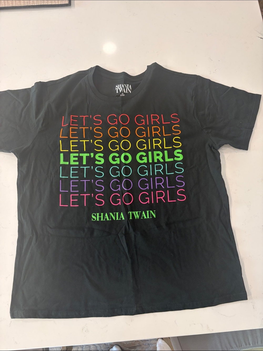 “Let’s go girls” Shania Twain XXL Women’s shirt
